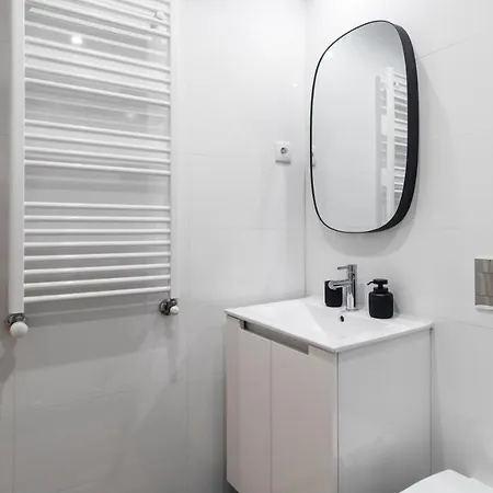 Apartment Premium 2br Flat Near Santa Catarina By Lovelystay Porto